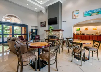 Quality Inn & Suites Jacksonville-Baymeadows hotel thumbnail 5