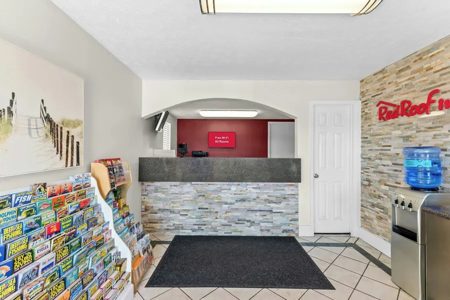 Red Roof Inn Panama City Beach hotel detail image 2