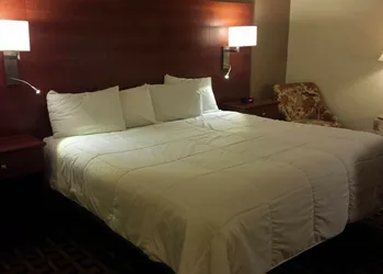 Baymont by Wyndham Paducah hotel thumbnail 3