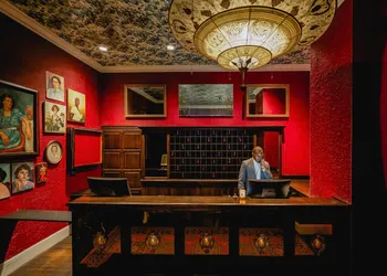 The Pontchartrain Hotel hotel thumbnail 4