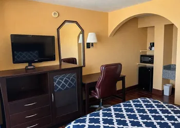 Apollo Lodge and RV Park hotel thumbnail 7