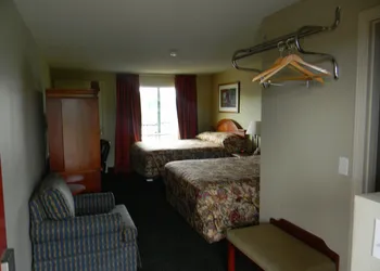 Lakeview Inn Centralia hotel thumbnail 7