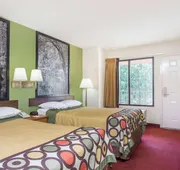 Super 8 by Wyndham Lavonia hotel detail image 3