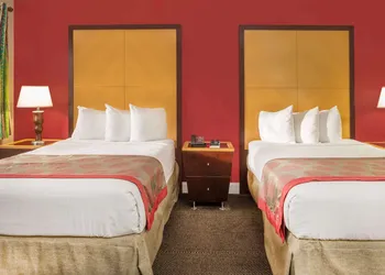 Ramada by Wyndham Miami Springs/Miami International Airport hotel thumbnail 8