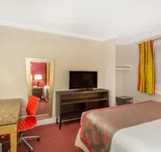 Ramada by Wyndham Miami Springs/Miami International Airport hotel detail image 5