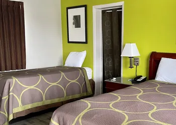 Rodeway Inn Pittsfield hotel thumbnail 3