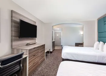 La Quinta Inn by Wyndham Pigeon Forge-Dollywood hotel thumbnail 4