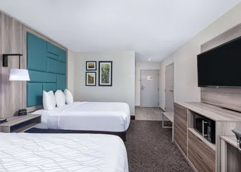La Quinta Inn by Wyndham Pigeon Forge-Dollywood hotel thumbnail 6