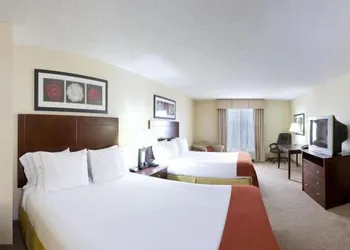 Holiday Inn Express & Suites Dickson by IHG hotel thumbnail 3