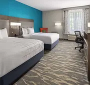 La Quinta Inn & Suites by Wyndham Kokomo hotel detail image 4
