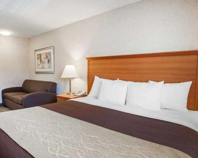 Quality Inn Kirkland hotel detail image 6