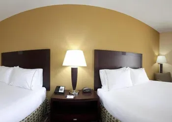 Holiday Inn Express & Suites El Paso West by IHG hotel thumbnail 5