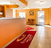 Econo Lodge Inn & Suites Pekin - Peoria Area hotel detail image 3
