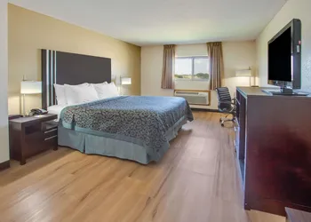 Days Inn by Wyndham Le Roy/Bloomington Southeast hotel thumbnail 5