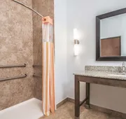 La Quinta Inn & Suites by Wyndham Guthrie hotel detail image 3