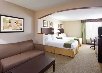 Holiday Inn Express Hotel & Suites Cleveland-Streetsboro by IHG hotel thumbnail 3