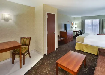 Holiday Inn Express Hotel & Suites Frankenmuth by IHG hotel thumbnail 4