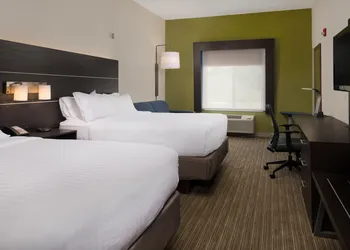 Holiday Inn Express Hotel & Suites Independence-Kansas City by IHG hotel thumbnail 3
