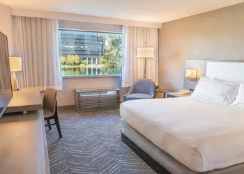 voco Orange County - Airport hotel thumbnail 2