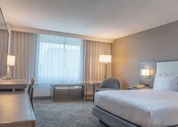 voco Orange County - Airport hotel thumbnail 5