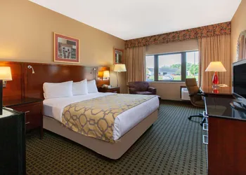 Baymont by Wyndham Franklin hotel thumbnail 4