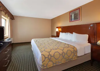 Baymont by Wyndham Franklin hotel thumbnail 6