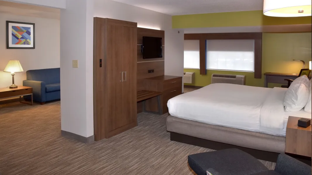Holiday Inn Express Mount Pleasant-Scottdale by IHG hotel detail image 2