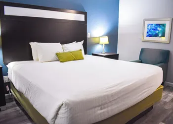 Baymont by Wyndham Midland Center hotel thumbnail 4
