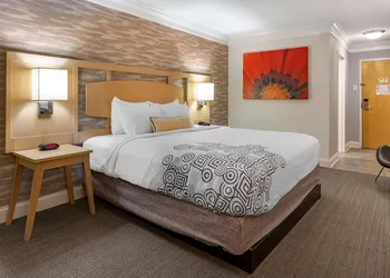 Best Western Plus University Inn hotel thumbnail 5