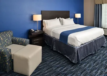 Holiday Inn Express & Suites Peekskill-Lower Hudson Valley by IHG hotel thumbnail 8