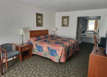 Blue Ribbon Inn and Suites hotel thumbnail 4