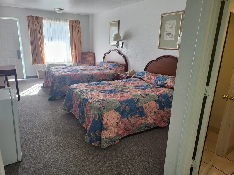Blue Ribbon Inn and Suites hotel detail image 6
