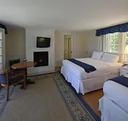 Colonial Inn in Harbor Springs hotel detail image 3
