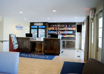 Baymont by Wyndham St. Ignace Lakefront hotel thumbnail 3