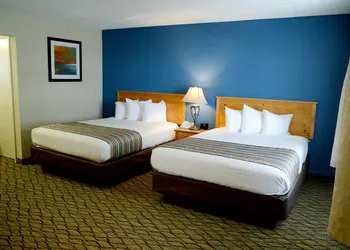 Baymont by Wyndham St. Ignace Lakefront hotel thumbnail 6
