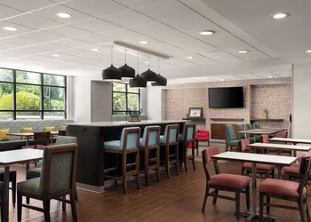 Hampton Inn Spring Lake Fayetteville hotel thumbnail 2