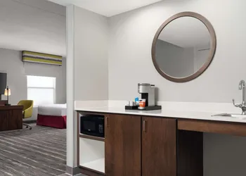 Hampton Inn Spring Lake Fayetteville hotel thumbnail 6
