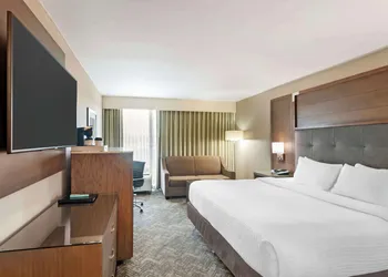 Best Western Plus Kansas City Sports Complex Hotel hotel thumbnail 6