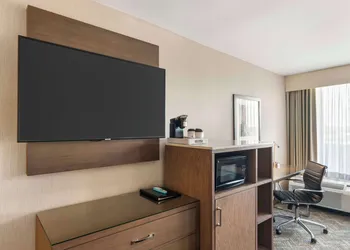 Best Western Plus Kansas City Sports Complex Hotel hotel thumbnail 7