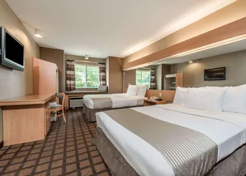 Microtel Inn & Suites by Wyndham West Chester hotel thumbnail 5