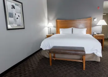 Hampton Inn & Suites Chesapeake-Square Mall hotel thumbnail 7