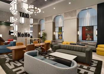 DoubleTree by Hilton New York Downtown hotel thumbnail 2