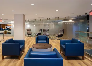 DoubleTree by Hilton Hotel & Suites Pittsburgh Downtown hotel thumbnail 2