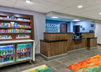 Hampton Inn Traverse City hotel thumbnail 6
