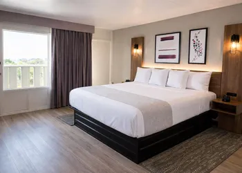 Hawthorn Extended Stay by Wyndham Fayetteville hotel thumbnail 7