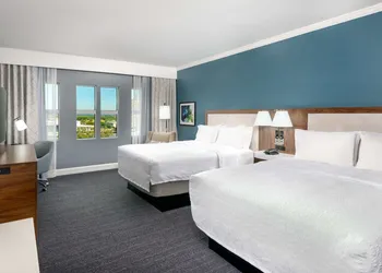 Hampton Inn Savannah-Historic District hotel thumbnail 7