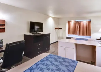 Rodeway Inn & Suites Lewisville I-35 hotel thumbnail 8
