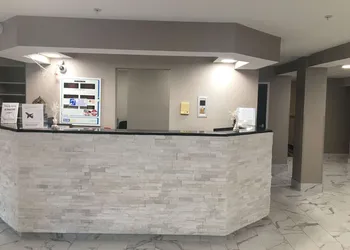 Microtel Inn by Wyndham Charlotte Airport hotel thumbnail 2