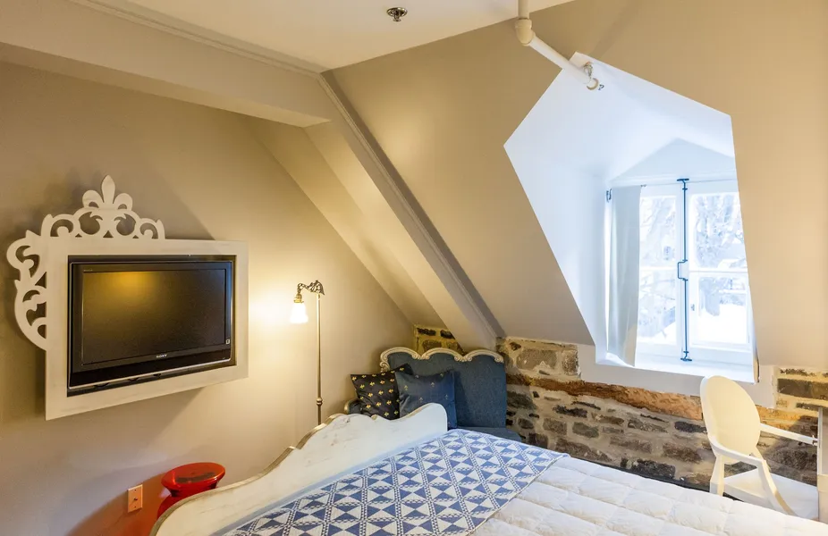 Auberge Place d'Armes hotel detail image 6