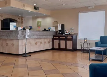 Quality Inn And Suites hotel thumbnail 2